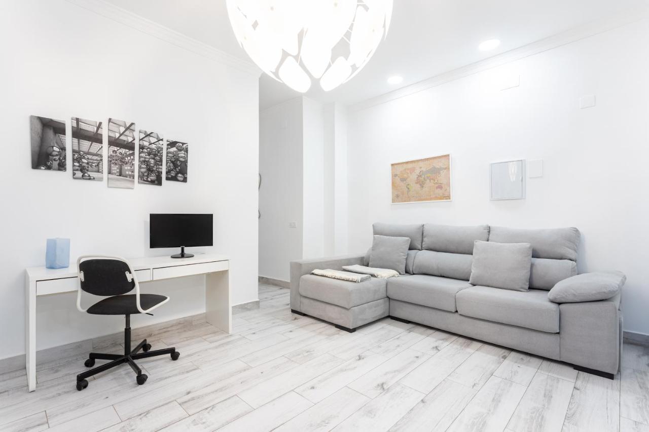 Apartamento Carmen Malaga Exterior photo